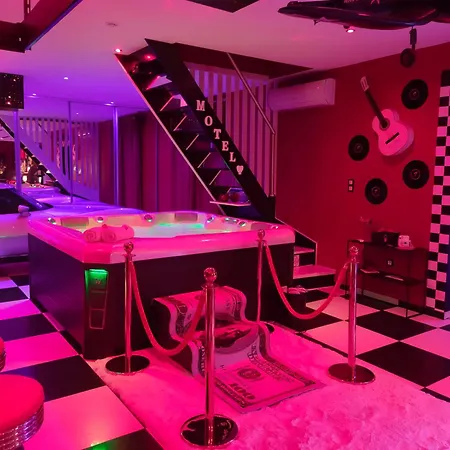 B&B Le Quart D'heure Americain 4*