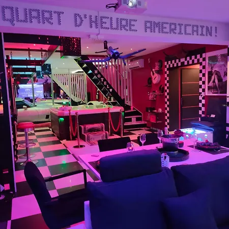 Le Quart D'heure Americain ベッド・アンド・ブレックファスト 4*