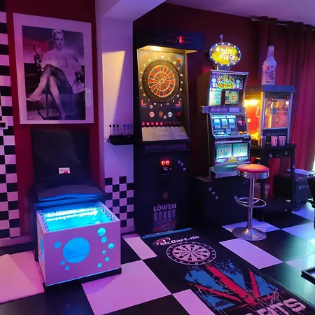 Le Quart D'heure Americain ベッド・アンド・ブレックファスト 4*