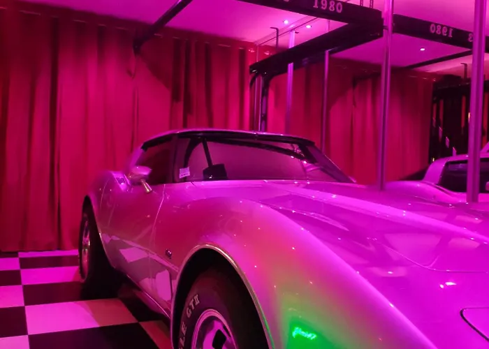 Le Quart D'heure Americain Couette-café 4*