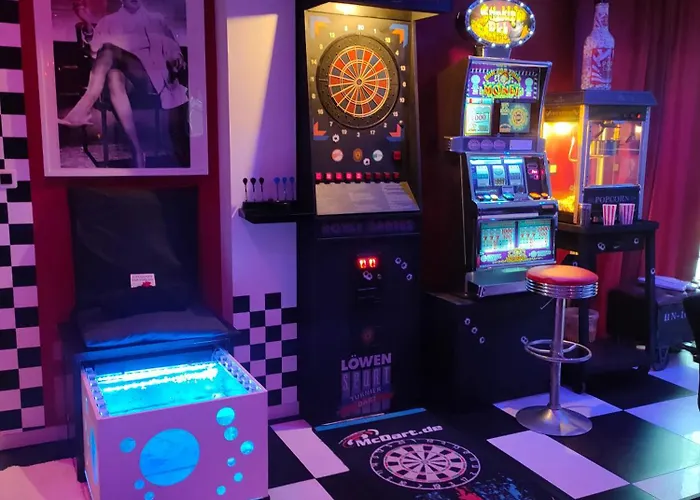 Le Quart D'heure Americain Couette-café 4*